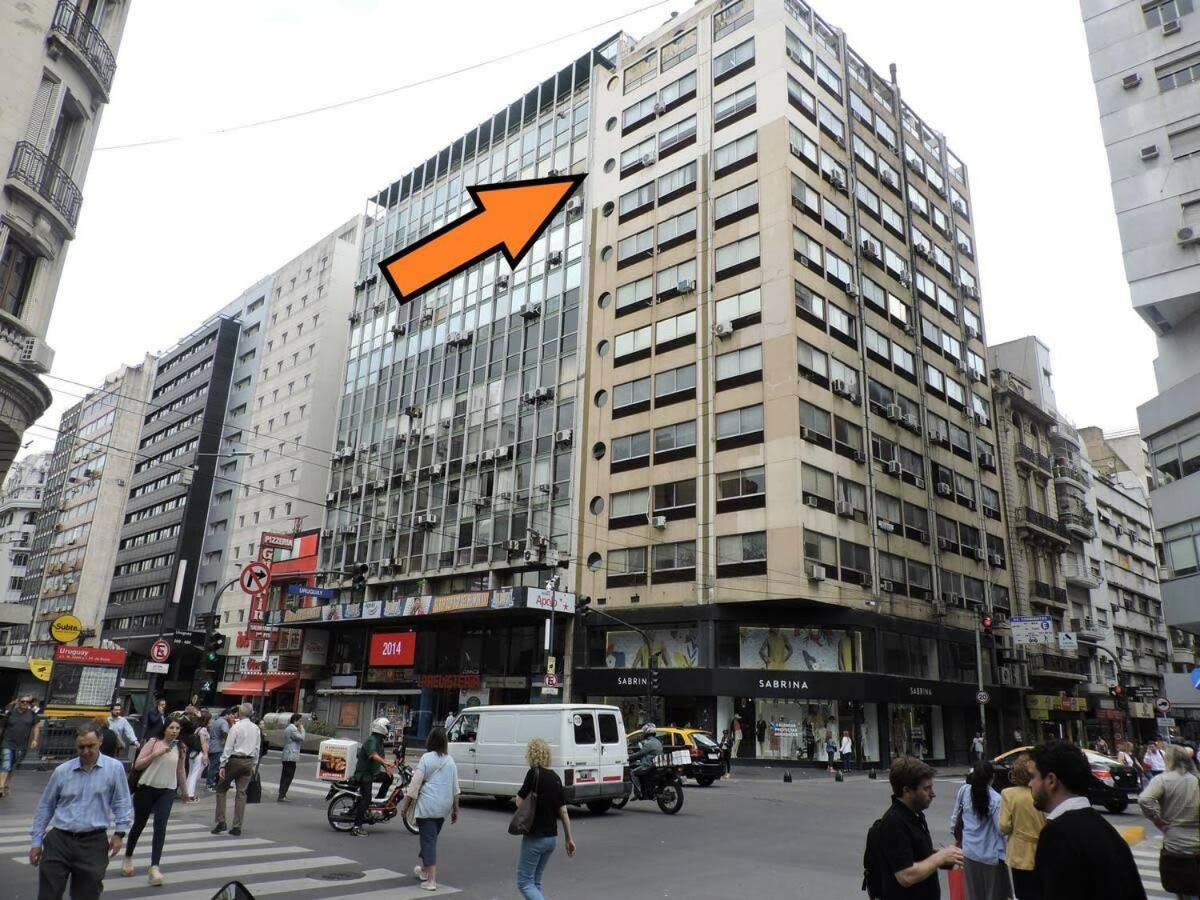 4 Ventanales Sobre La Avenida Corrientes Lägenhet Buenos Aires Exteriör bild