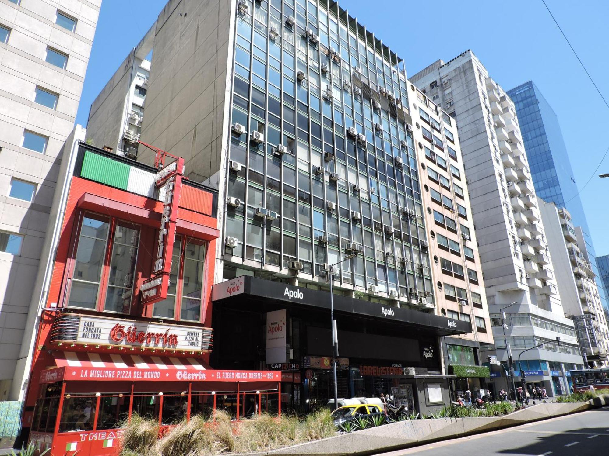 4 Ventanales Sobre La Avenida Corrientes Lägenhet Buenos Aires Exteriör bild